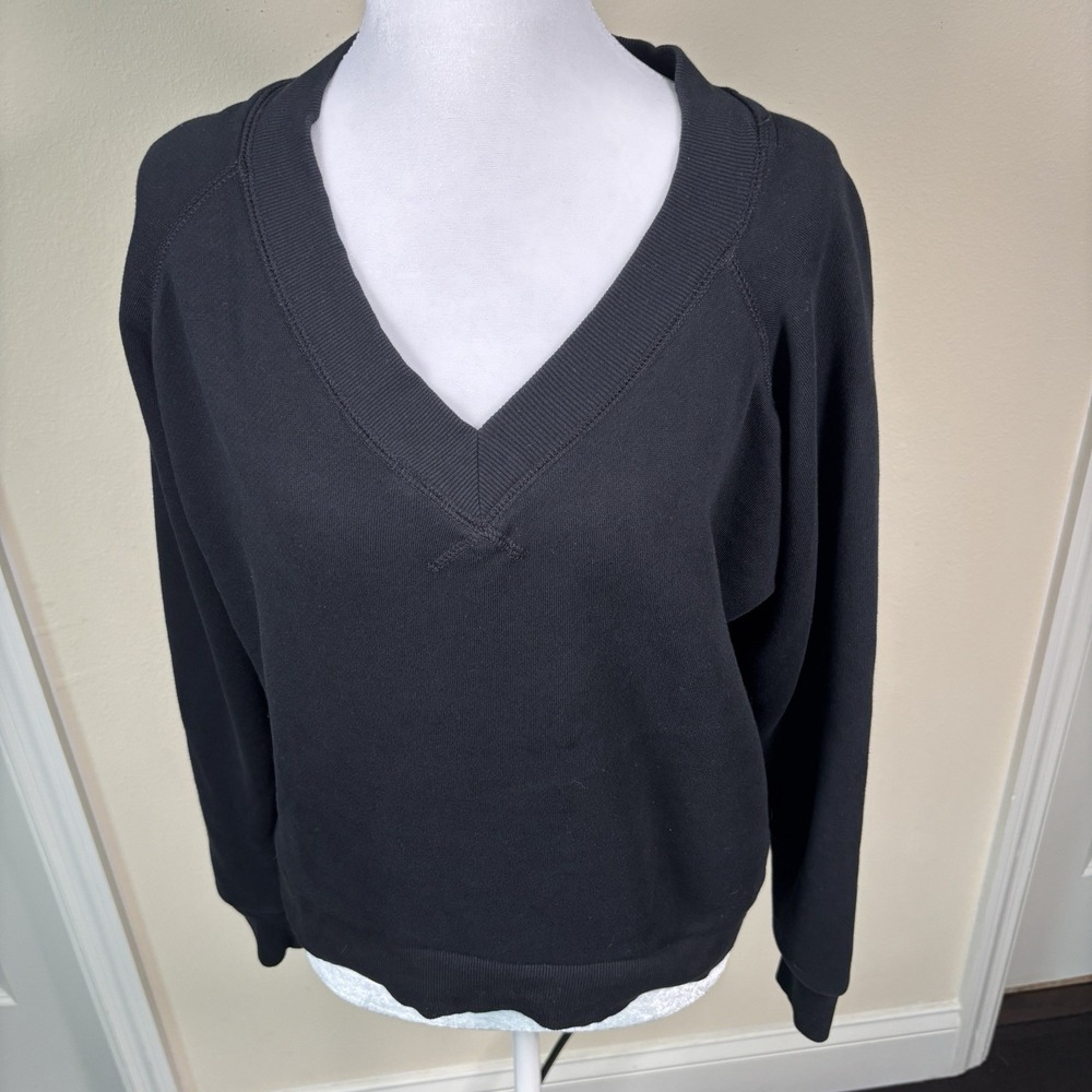 Universal Thread Women's Black V-neck Cotton Sweatshirt Sm Minimalist Everyday